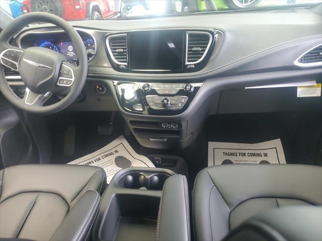 new 2025 Chrysler Pacifica car, priced at $46,852