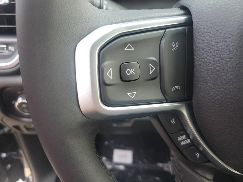 new 2025 Ram 1500 car, priced at $47,555