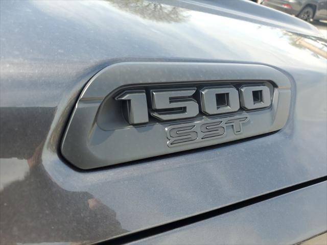new 2025 Ram 1500 car, priced at $45,031