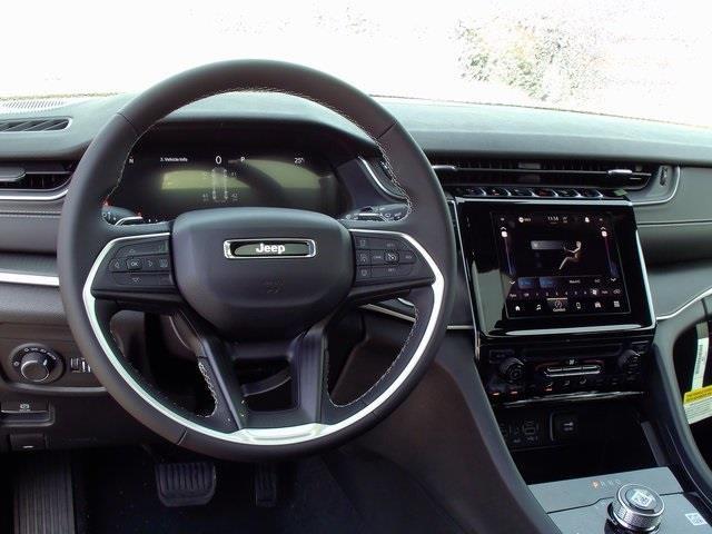 new 2025 Jeep Grand Cherokee car, priced at $34,958
