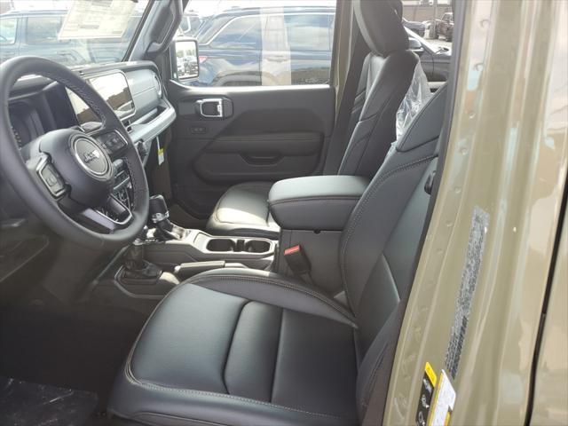 new 2025 Jeep Gladiator car, priced at $42,917