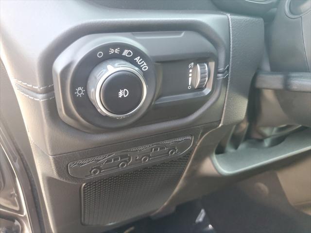 new 2025 Jeep Wrangler car, priced at $49,189