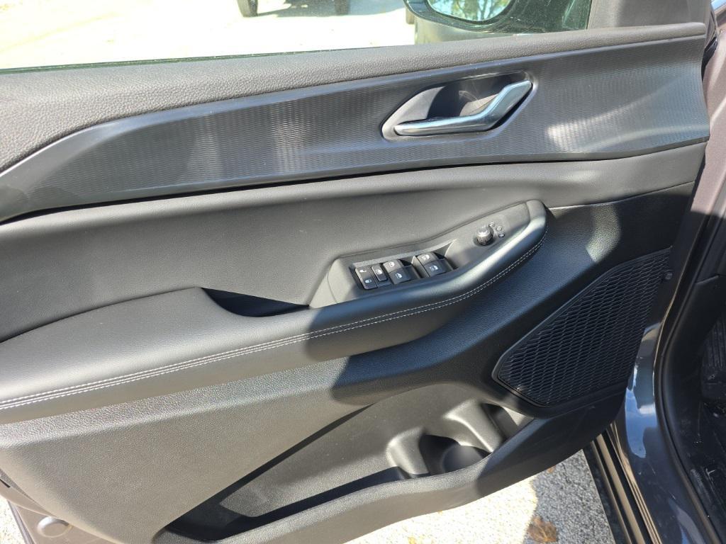 new 2025 Jeep Grand Cherokee car, priced at $45,842