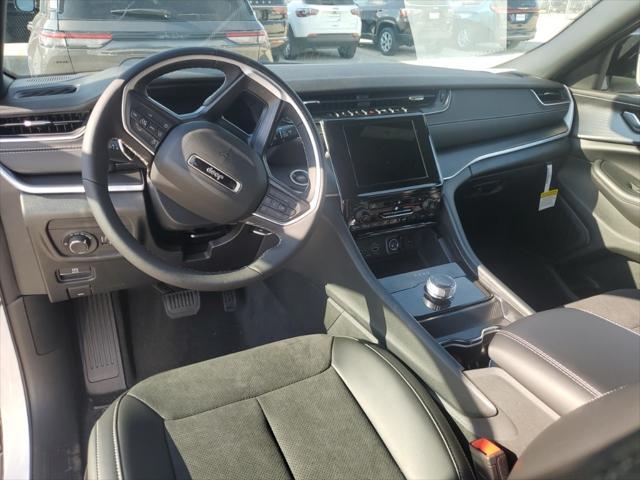 new 2025 Jeep Grand Cherokee L car, priced at $41,070