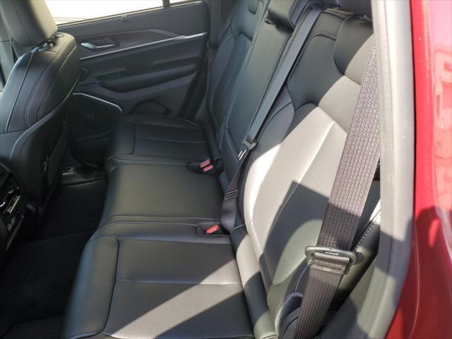 new 2025 Jeep Grand Cherokee car, priced at $46,648