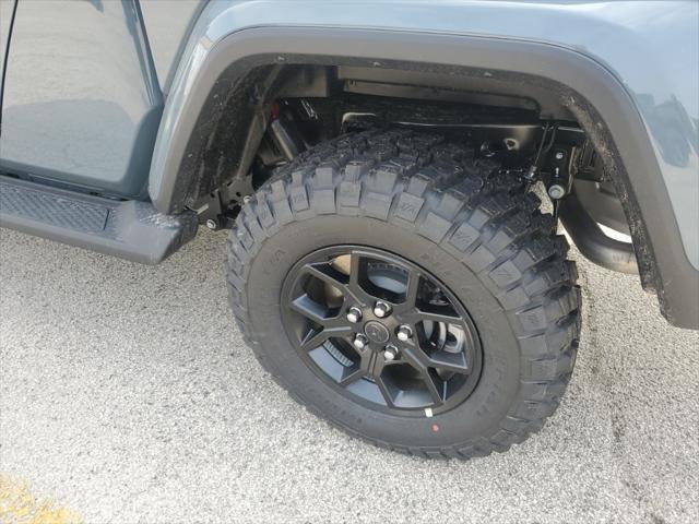 new 2025 Jeep Gladiator car, priced at $42,917