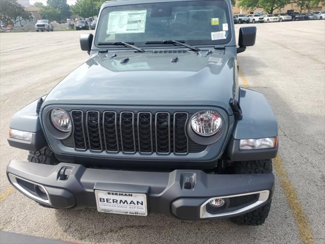 new 2025 Jeep Gladiator car, priced at $42,917
