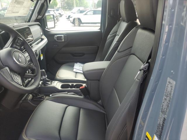 new 2025 Jeep Gladiator car, priced at $42,917
