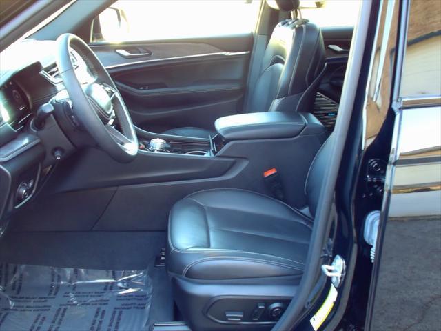 used 2023 Jeep Grand Cherokee car, priced at $42,997