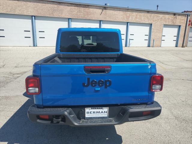 new 2025 Jeep Gladiator car, priced at $42,917