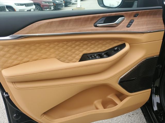 new 2025 Jeep Grand Cherokee L car, priced at $58,367