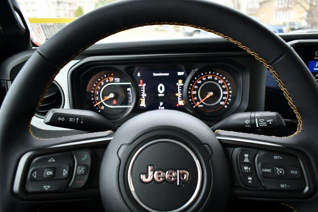 new 2024 Jeep Gladiator car, priced at $44,053