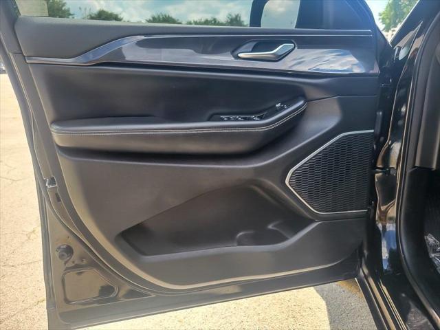 used 2022 Jeep Grand Cherokee car, priced at $32,986