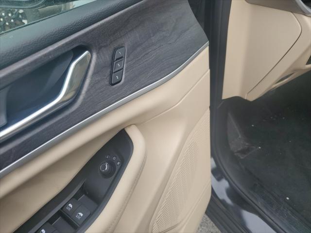 new 2025 Jeep Grand Cherokee car, priced at $45,949