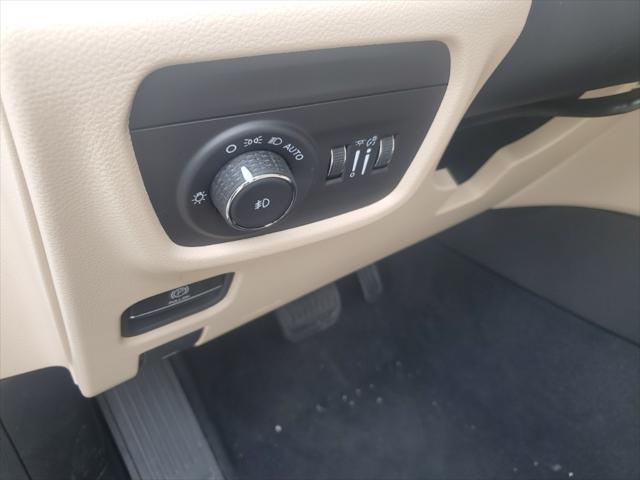 new 2025 Jeep Grand Cherokee car, priced at $45,949