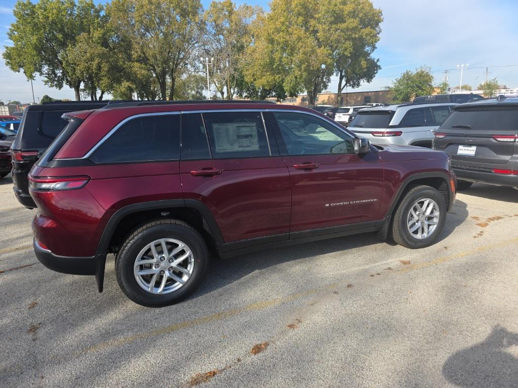 new 2025 Jeep Grand Cherokee car, priced at $42,840