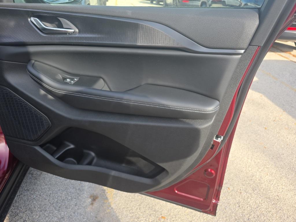 new 2025 Jeep Grand Cherokee car, priced at $42,840