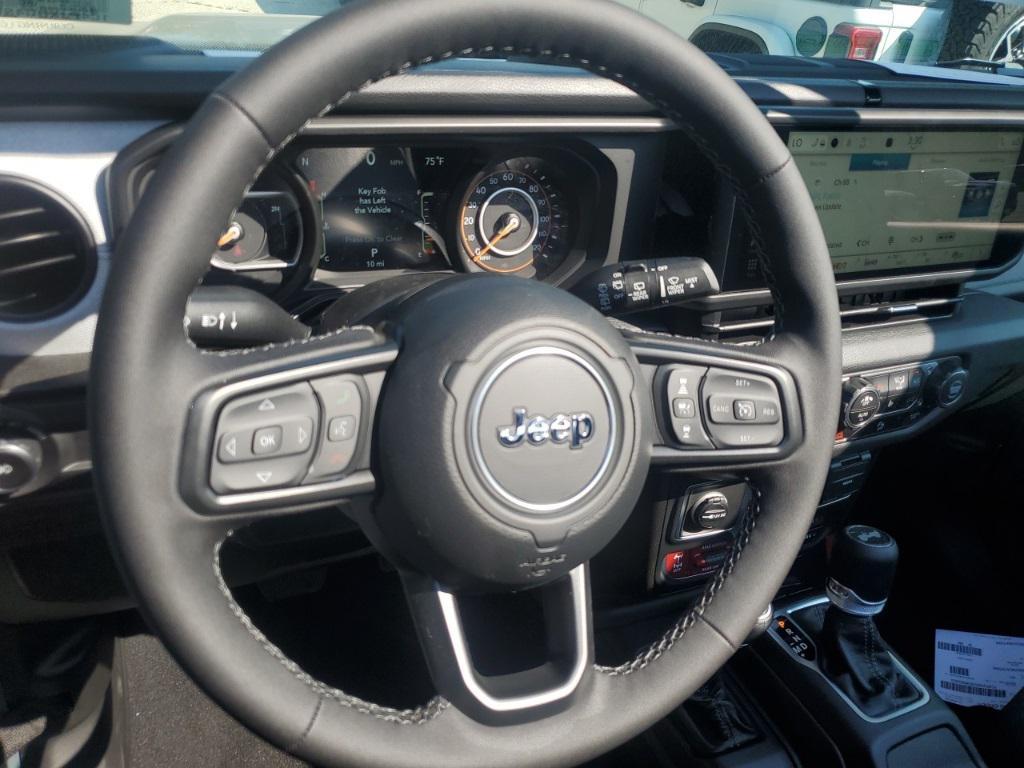 new 2025 Jeep Wrangler car, priced at $52,112
