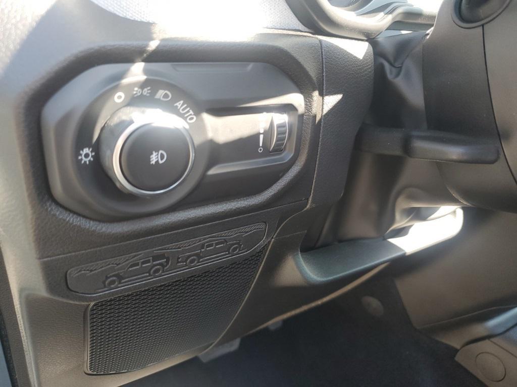 new 2025 Jeep Wrangler car, priced at $52,112