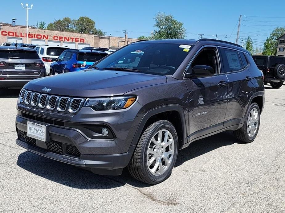 new 2024 Jeep Compass car, priced at $28,336