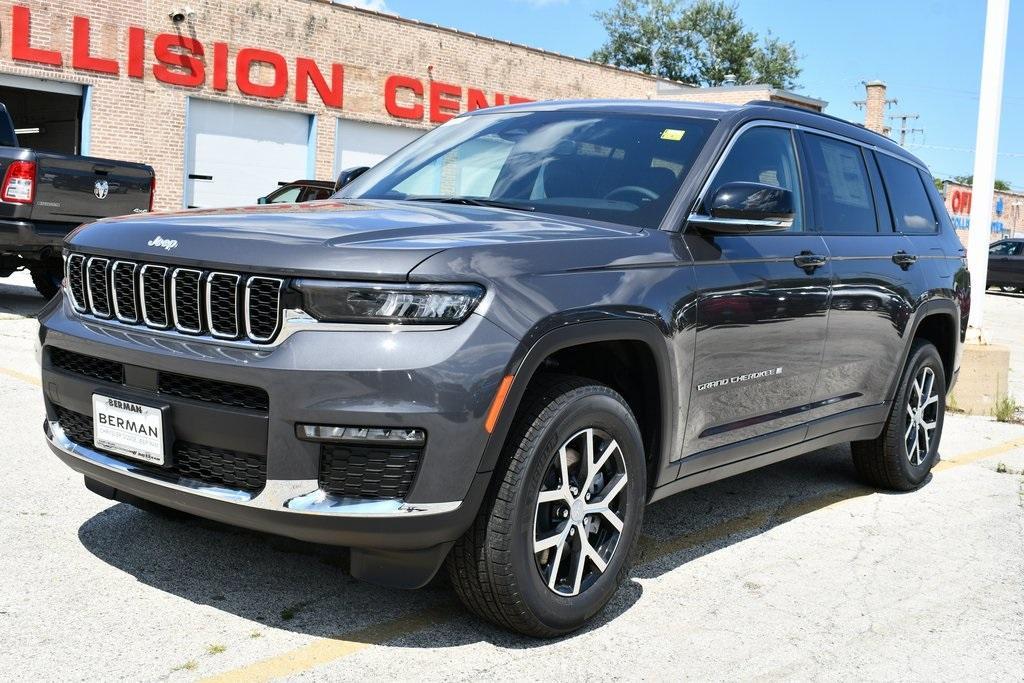 new 2024 Jeep Grand Cherokee L car, priced at $40,066