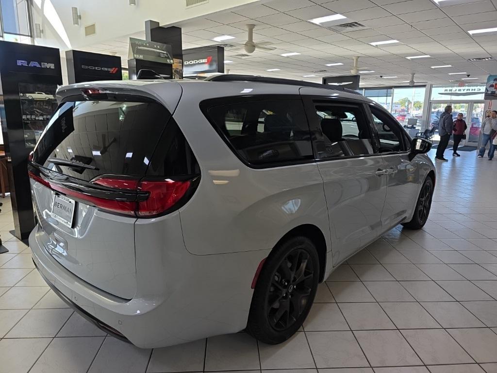 new 2026 Chrysler Pacifica car, priced at $47,161