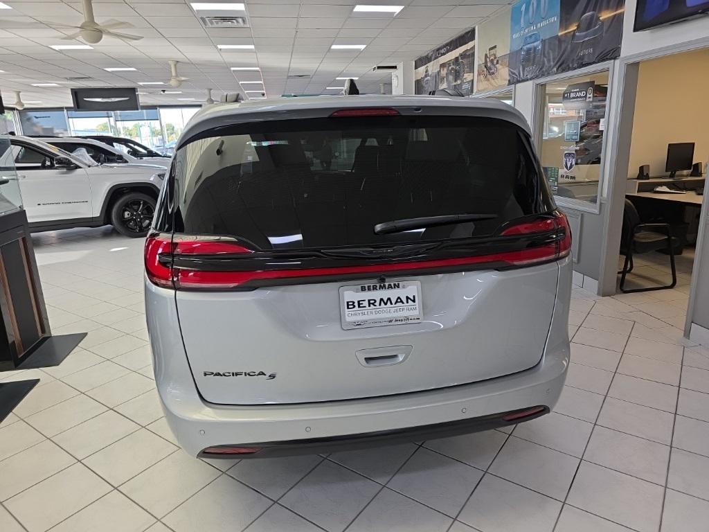 new 2026 Chrysler Pacifica car, priced at $47,161