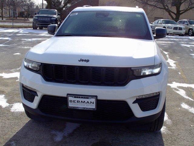 new 2025 Jeep Grand Cherokee car, priced at $44,246