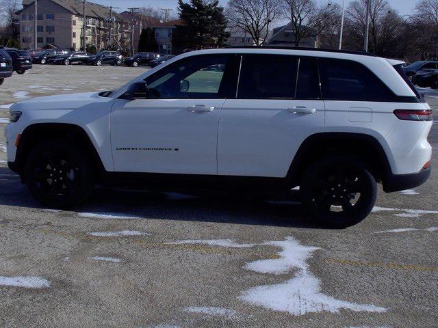 new 2025 Jeep Grand Cherokee car, priced at $44,246