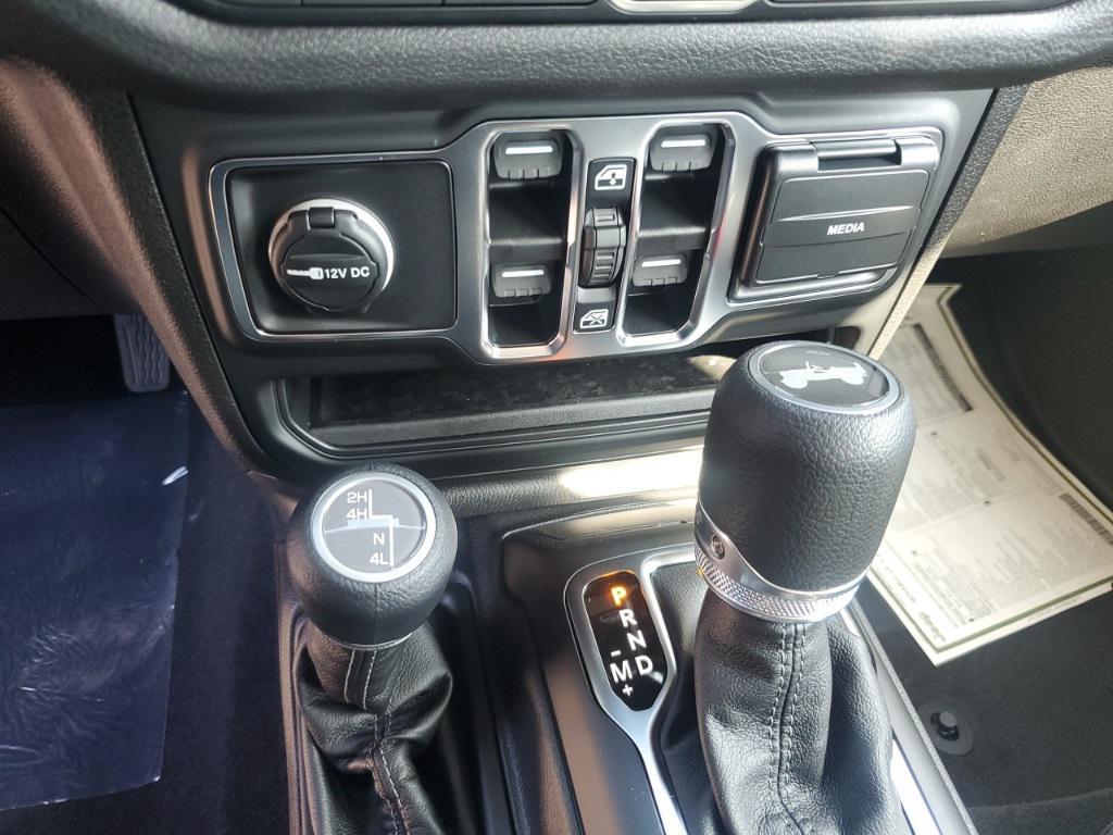 new 2025 Jeep Wrangler car, priced at $36,688