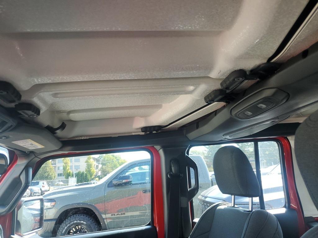 new 2025 Jeep Wrangler car, priced at $36,688