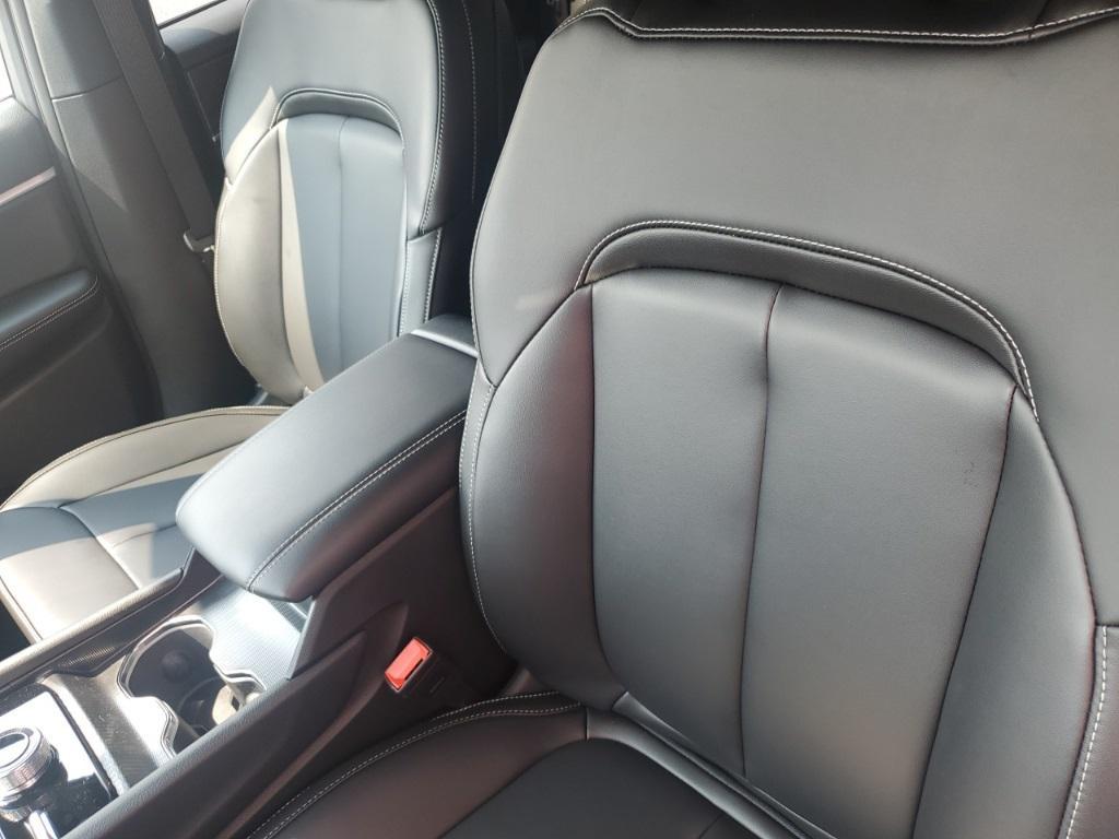 new 2025 Jeep Grand Cherokee car, priced at $42,819