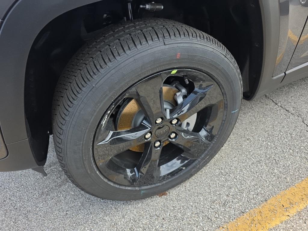 new 2025 Jeep Grand Cherokee car, priced at $45,842