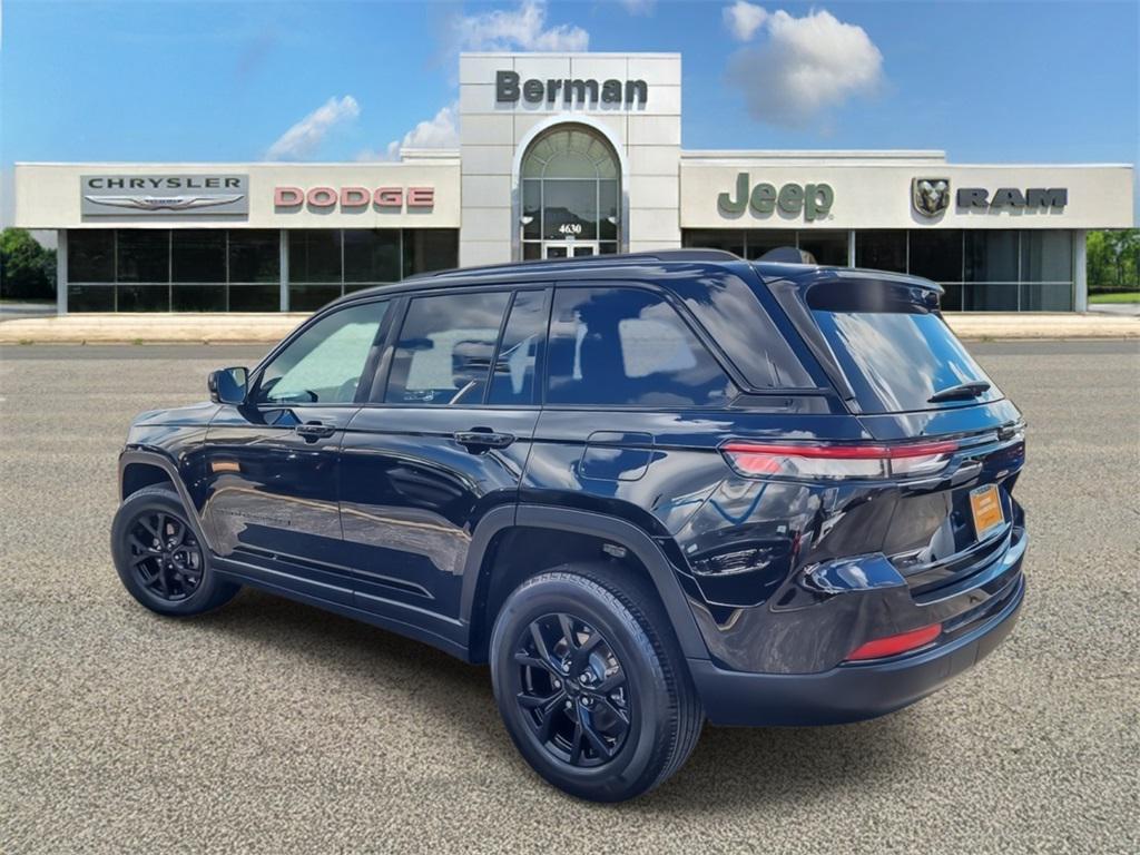 used 2024 Jeep Grand Cherokee car, priced at $37,068