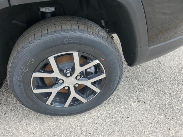 new 2025 Jeep Grand Cherokee L car, priced at $41,293