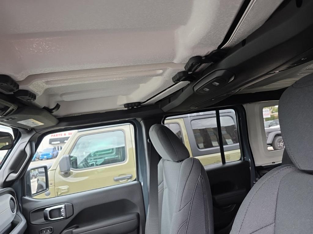 new 2026 Jeep Wrangler car, priced at $40,676