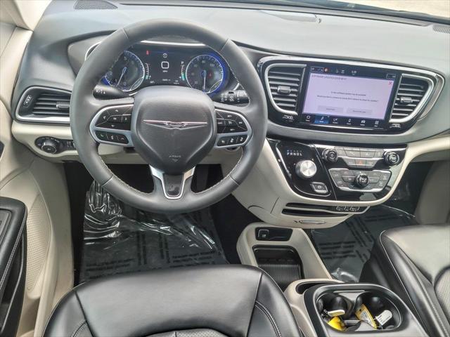 used 2023 Chrysler Pacifica car, priced at $23,018