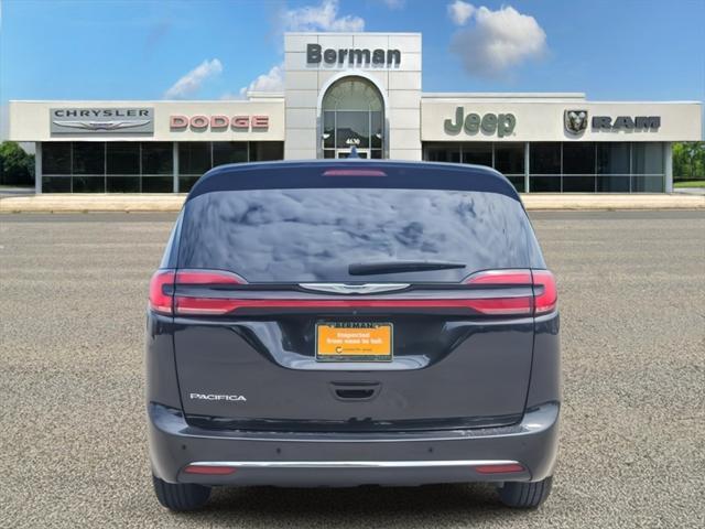 used 2023 Chrysler Pacifica car, priced at $23,018