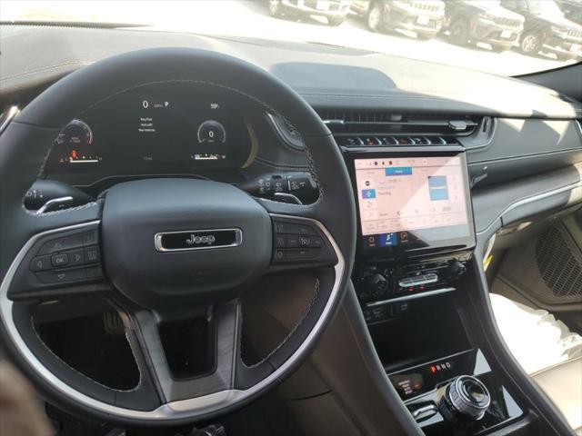 new 2025 Jeep Grand Cherokee car, priced at $42,154