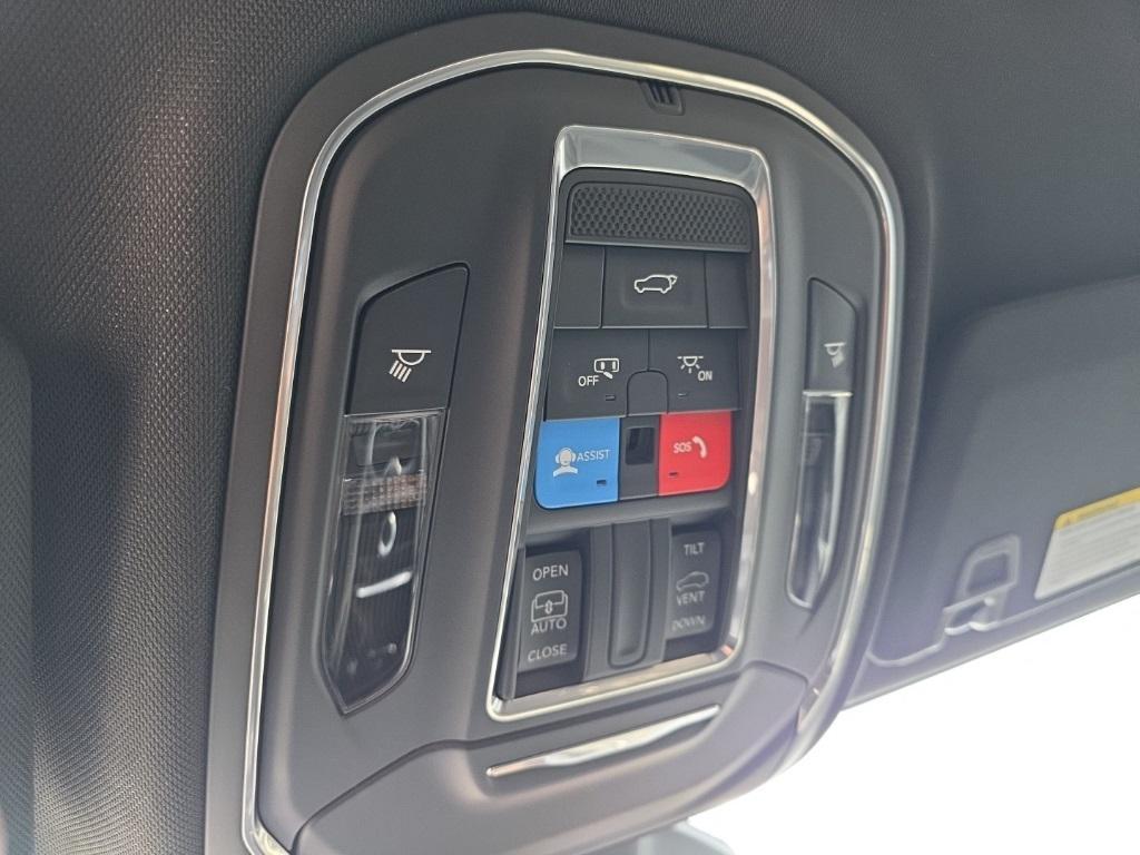 new 2025 Jeep Grand Cherokee car, priced at $41,420