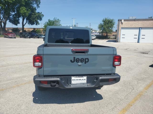 new 2025 Jeep Gladiator car, priced at $42,917