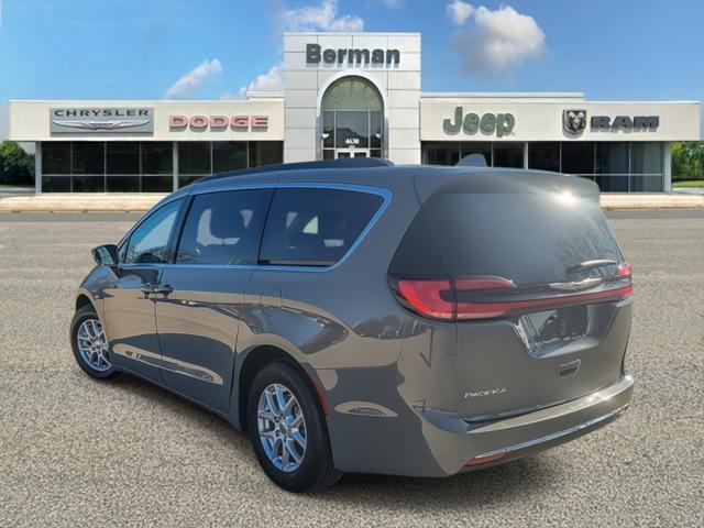 used 2022 Chrysler Pacifica car, priced at $20,913