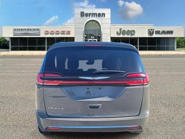 used 2022 Chrysler Pacifica car, priced at $20,913