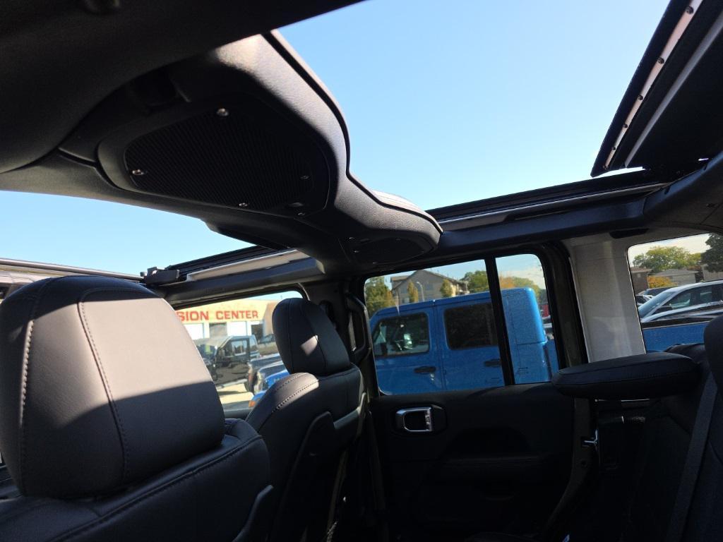 new 2026 Jeep Wrangler car, priced at $66,560