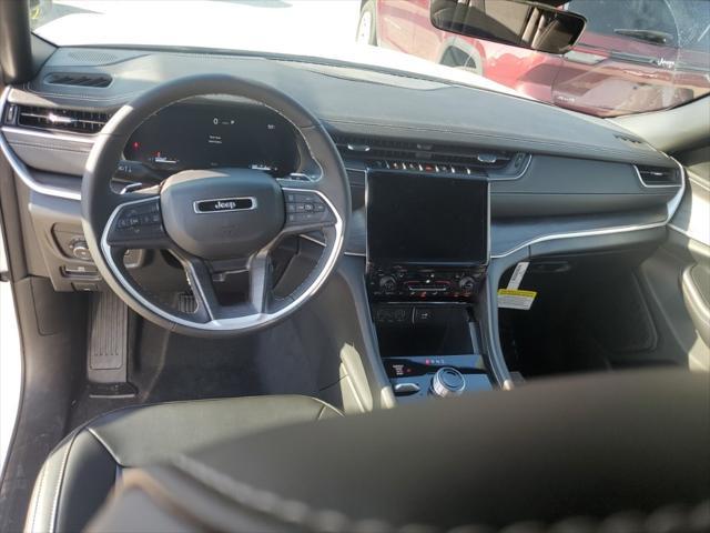 new 2025 Jeep Grand Cherokee car, priced at $44,105