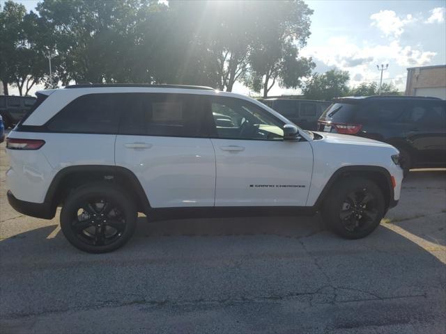 new 2025 Jeep Grand Cherokee car, priced at $44,105