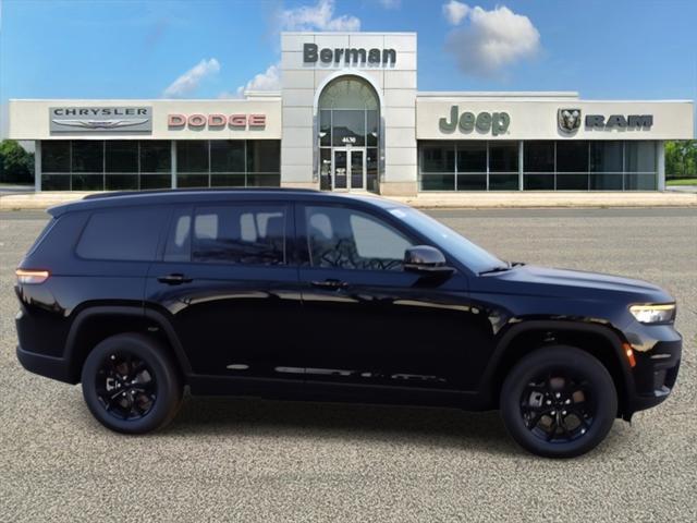 new 2025 Jeep Grand Cherokee L car, priced at $41,352