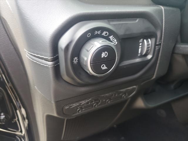 new 2025 Jeep Gladiator car, priced at $50,767