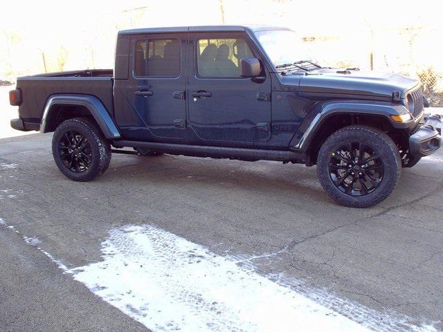 new 2025 Jeep Gladiator car, priced at $40,001