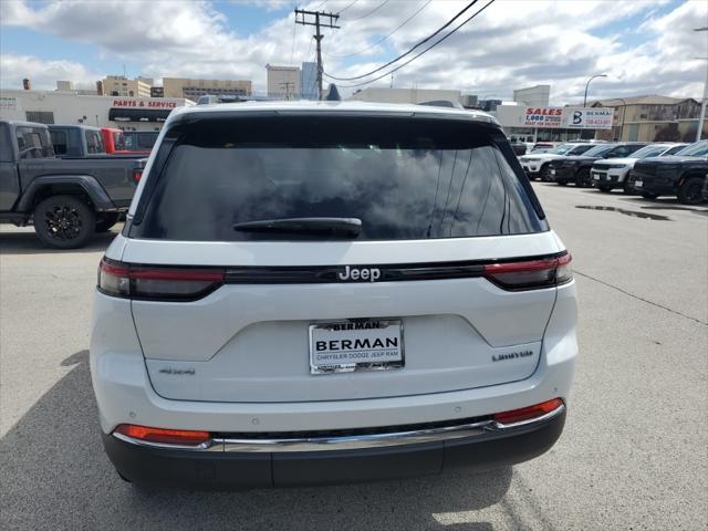 new 2025 Jeep Grand Cherokee car, priced at $42,795